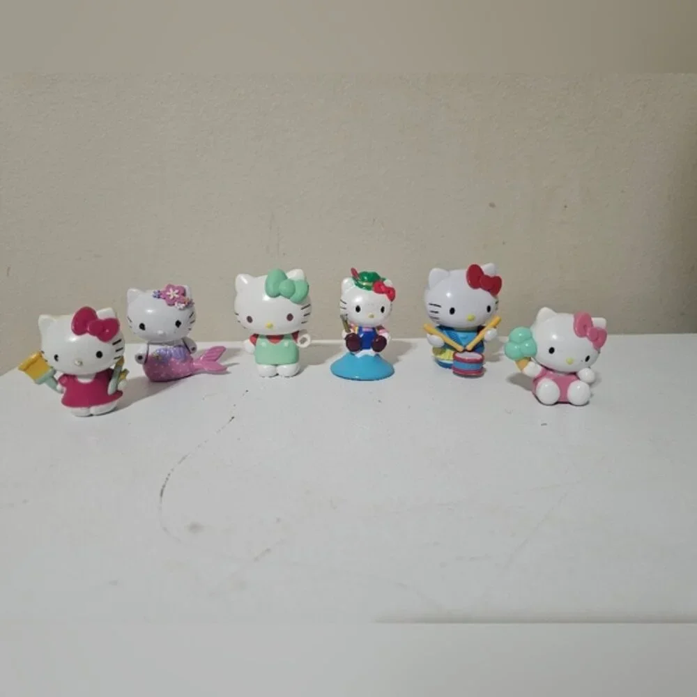 Hello Kitty Figurine Set Of 6 - Picture 1 of 10